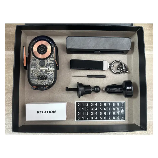 Car Wireless Charging Mount พร้อม Car parking Dual number plate พร้อม Keychain พร้อม Car Charger พร้อม gift box พร้อม gift bag(MOQ 100 SETS)