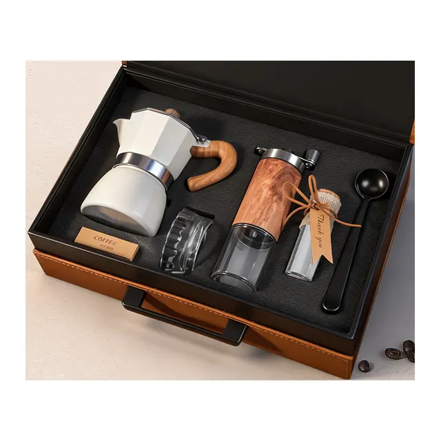 Moka Pot พร้อม Filter Paper พร้อม Single-spout Coffee Distributor พร้อม Manual Coffee Grinder พร้อม กระบอกน้ำแก้ว พร้อม Scoop